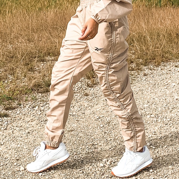 NWOT Reebok Cardi B Beige & Black Jogger Jacket & Pants Set - Picture 7 of 16